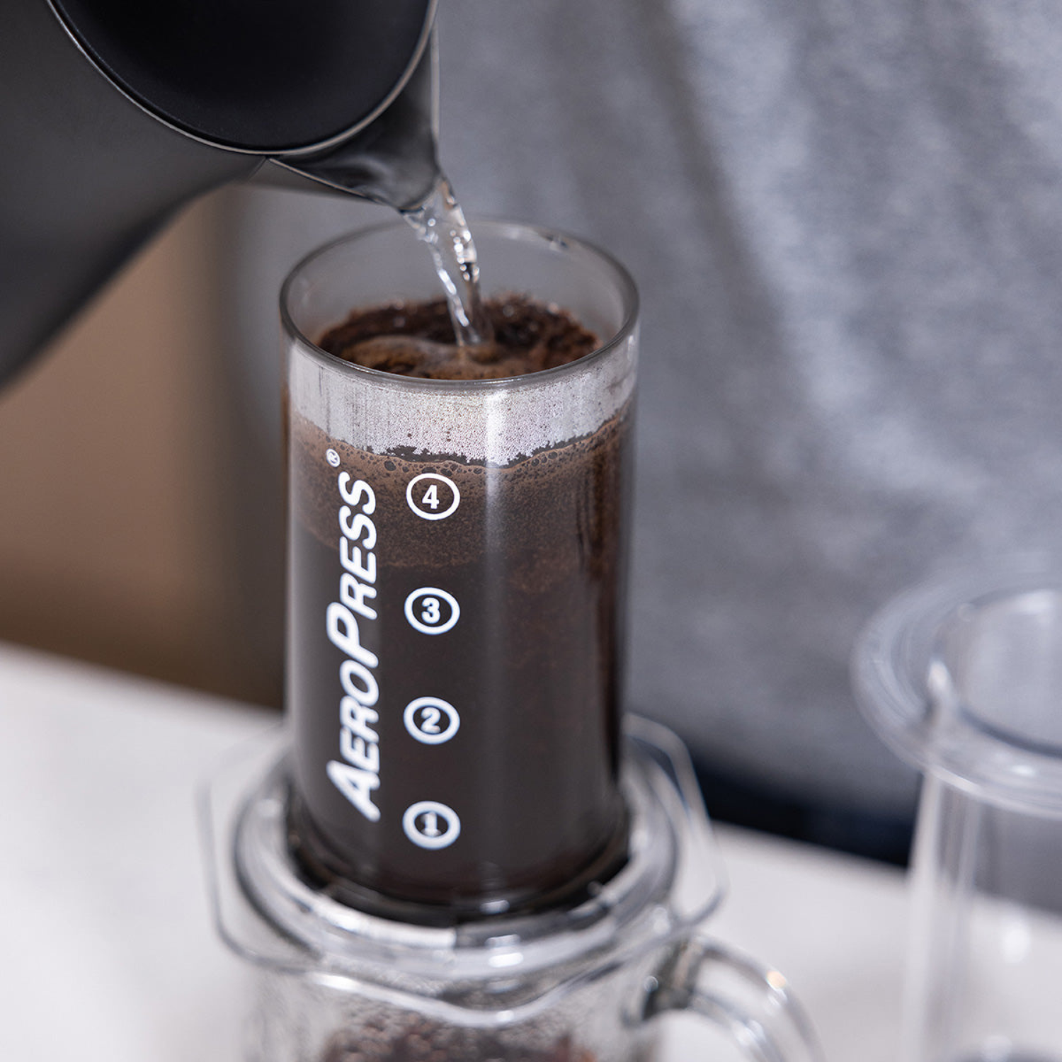 AeroPress Clear Coffee Maker - Bean Sculpt