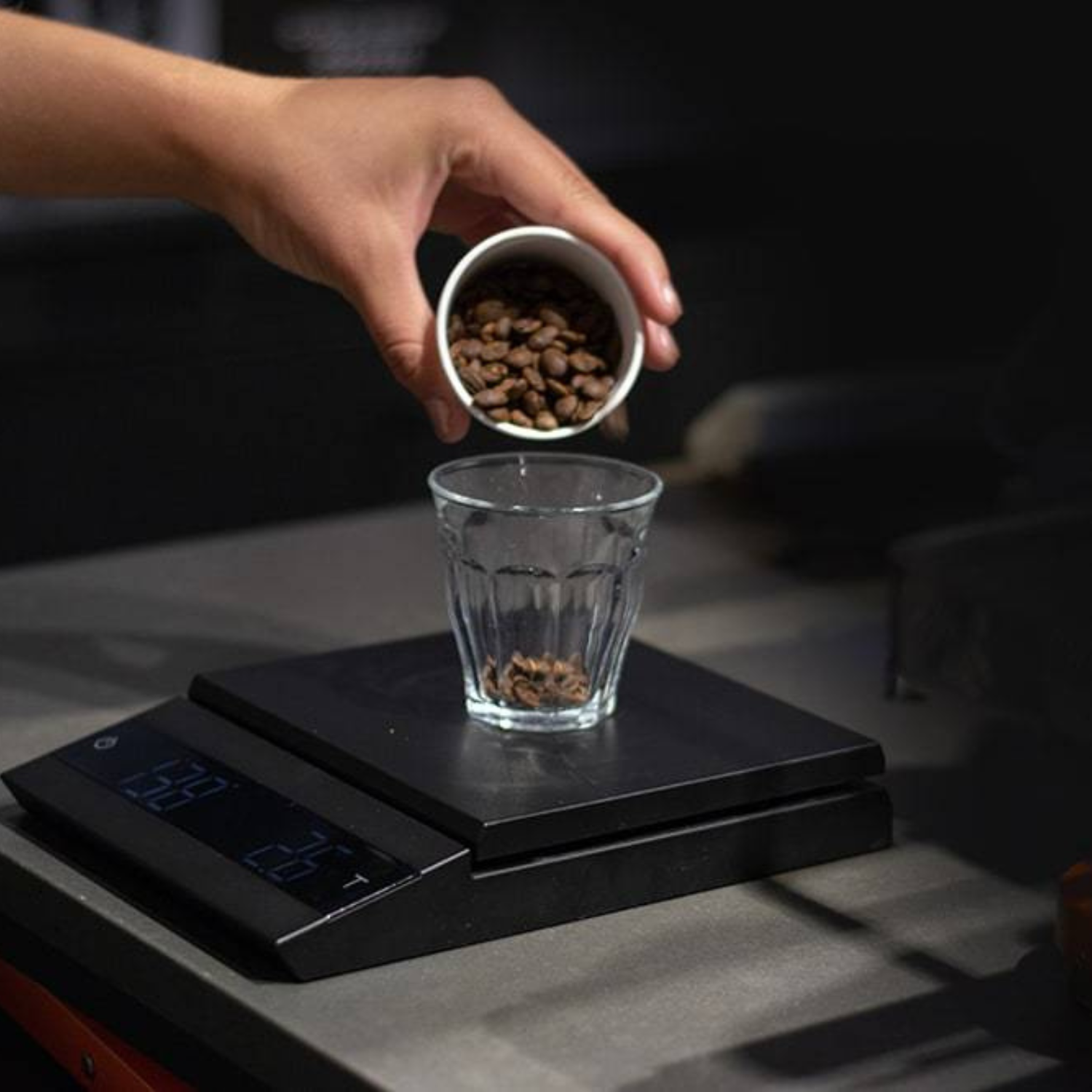 Felicita Parallel Coffee Scale - Black - Bean Sculpt
